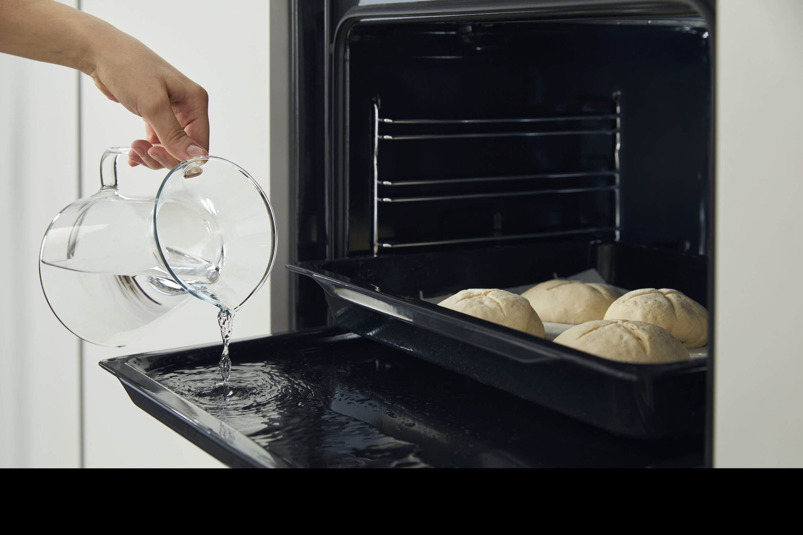 Horno con sistema Steam Add Plus Hisense