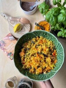 Salada de quinoa e legumes assados 
